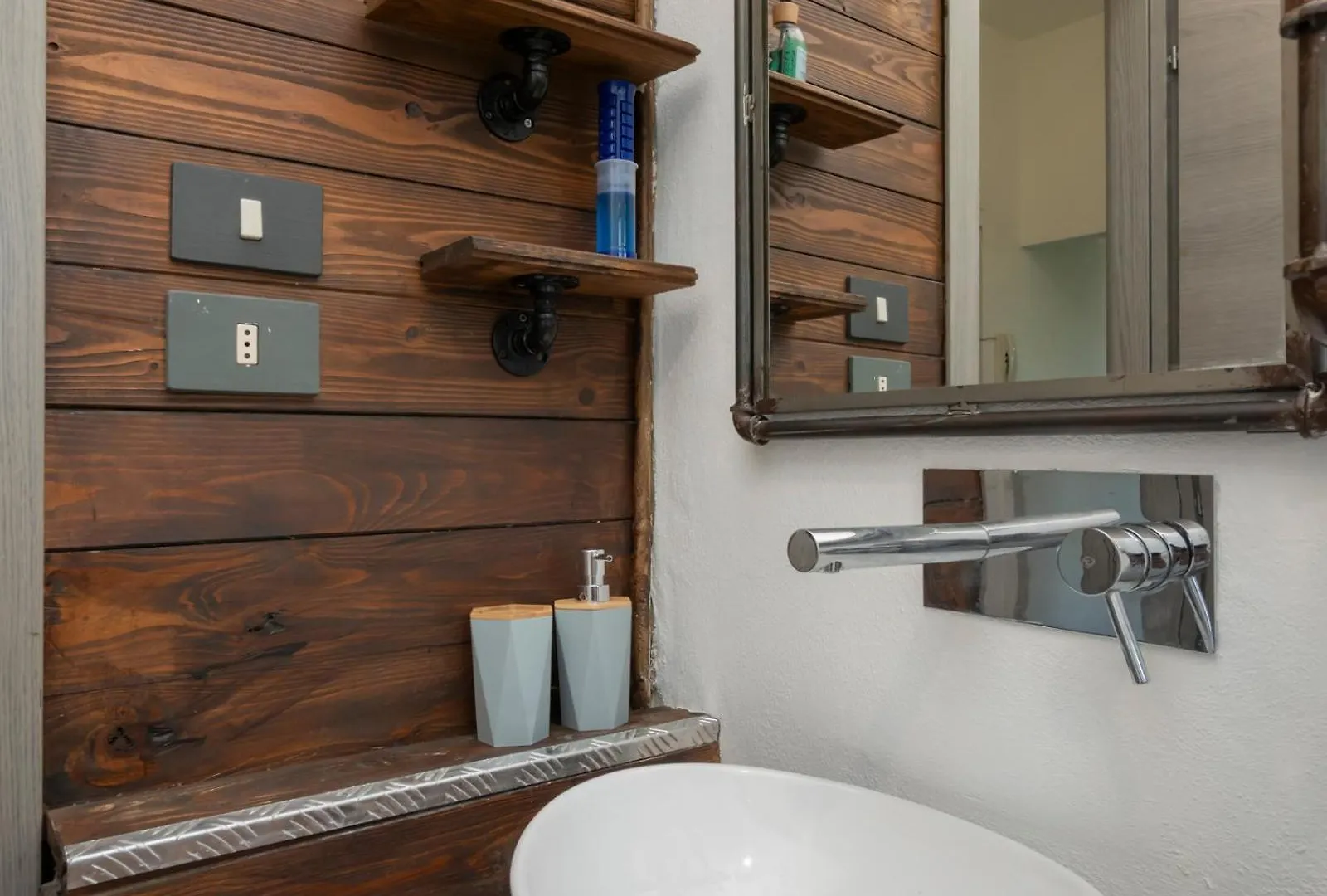 I-Host Apartment - Omero 17 Milano Italien