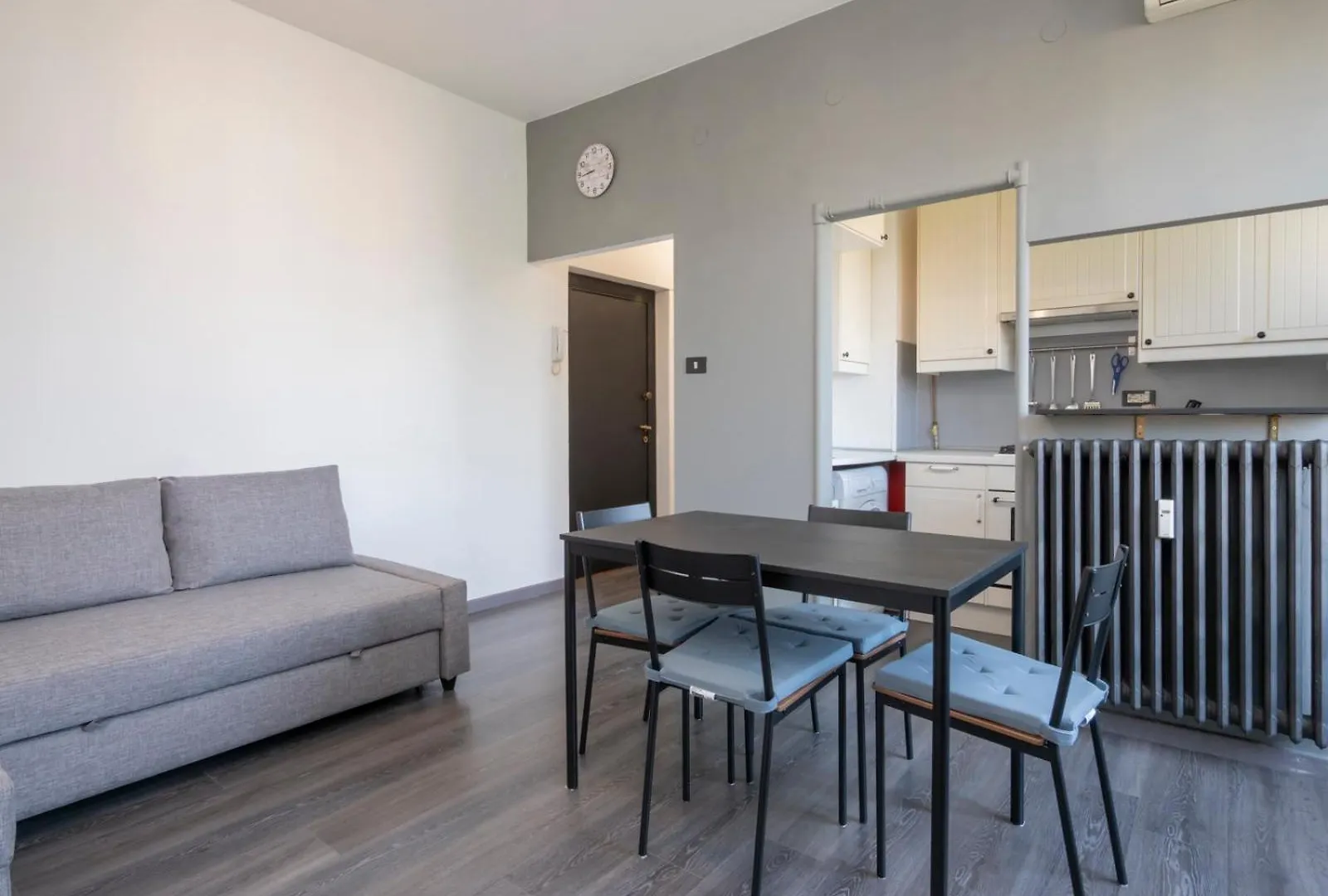 I-Host Apartment - Omero 17 Milán 0*,